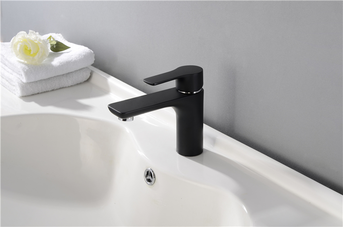 Slika od SLAVINA ZA LAVABO MAT CRNA NISKA